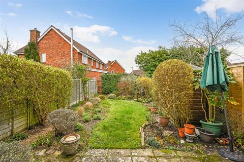 6 Sandy Close, Petersfield, GU31 4HF