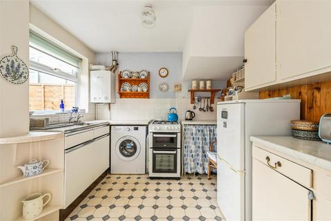 6 Sandy Close, Petersfield, GU31 4HF