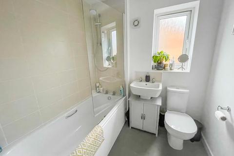 67 Avon Way, Bidford On Avon, Alcester, B50 4GP