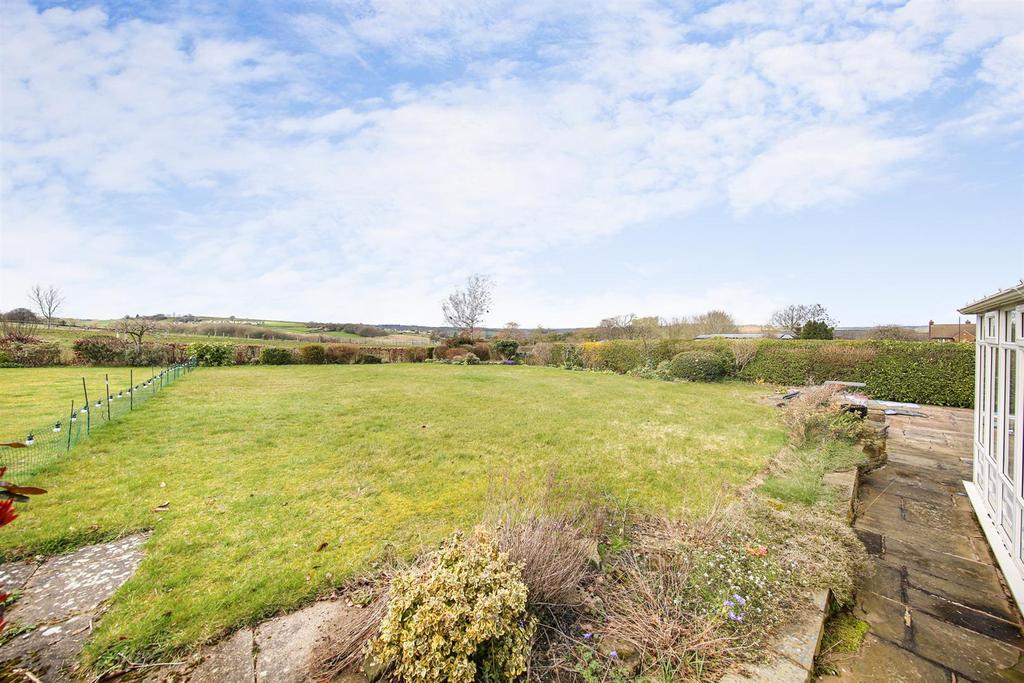 Cutthorpe Road, Chesterfield 3 bed detached bungalow for sale - £550,000