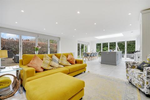 6 bedroom detached house for sale, Ridgeway, Hutton Mount, Brentwood