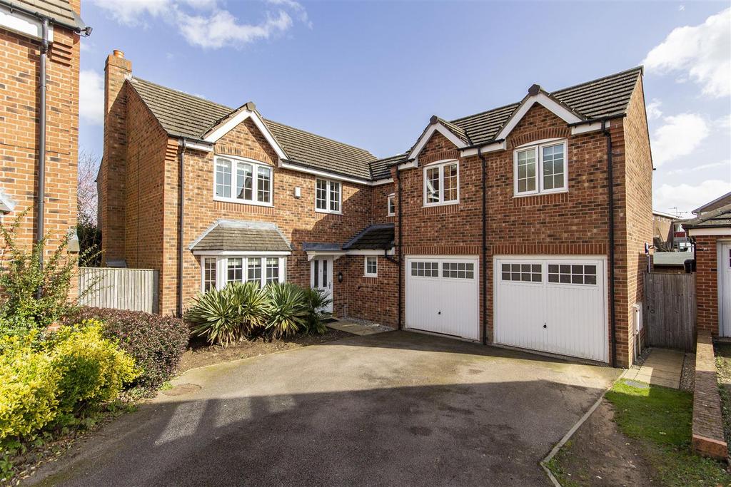 Old Pheasant Court, Brookside, Chesterfield 5 bed detached house for