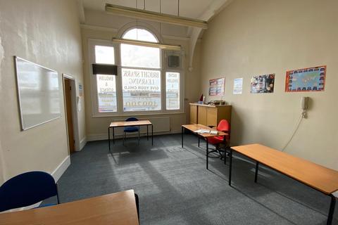 Office to rent, 95a The Strand, Longton, Stoke on Trent, Staffordshire, ST3 2NS