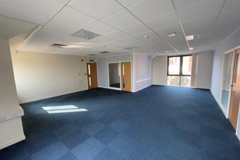 Office to rent, Mutual House, 8 Cheadle Shopping Centre, Cheadle, Stoke-on-Trent, Staffs, ST10 1UY