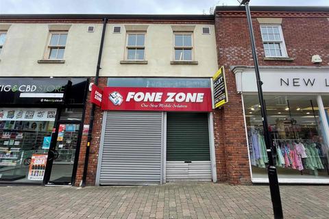 Retail property (high street) to rent, Unit 3 Castle Walk, Newcastle-under-Lyme, Staffs, ST5 1AN