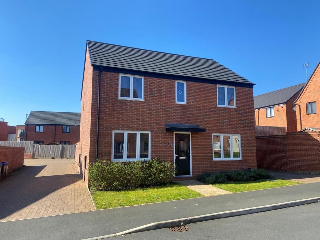 Balmoral Close, St. Crispin, Northampton NN5 4 bed detached house for