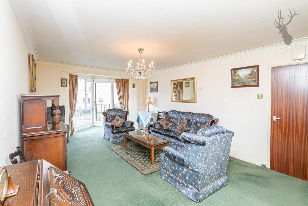 Forest View, Chingford E4 2 bed property £400,000