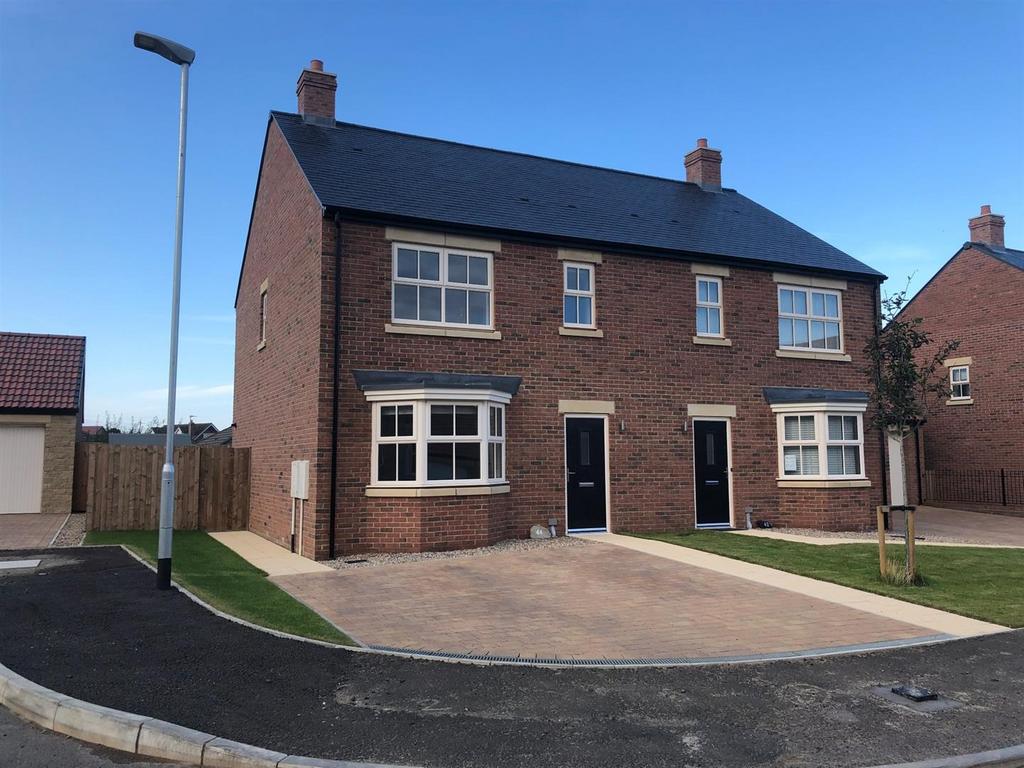 Knights Road, Warkworth, Northumberland 3 bed semidetached house £