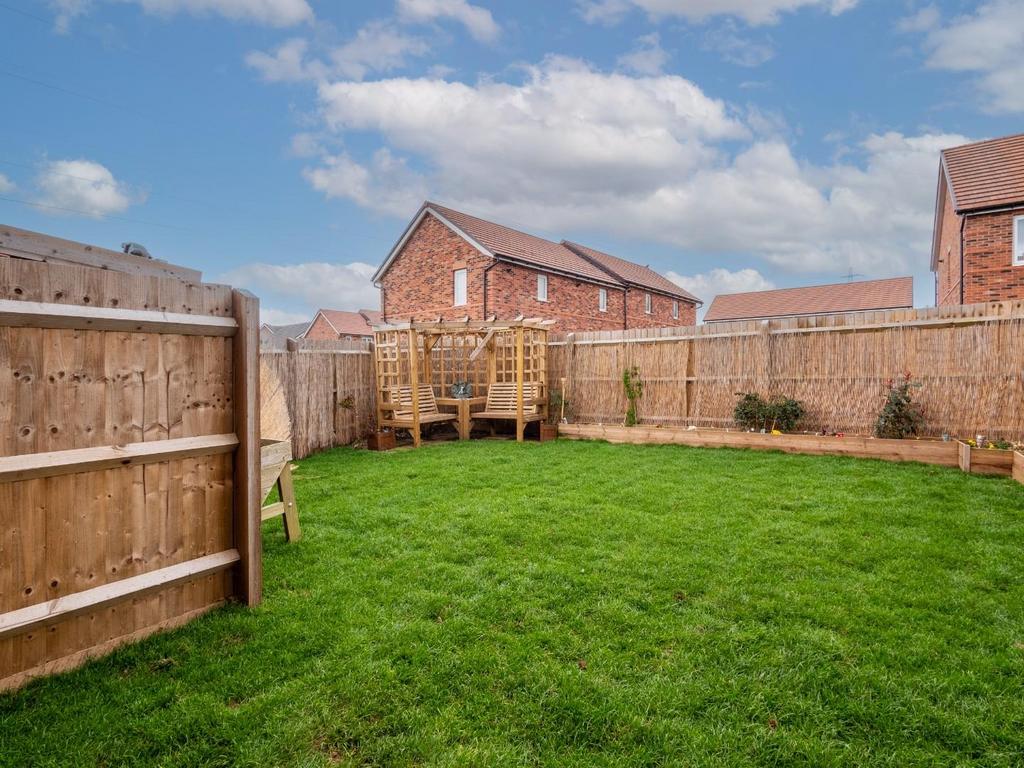 GARDEN 1.jpg