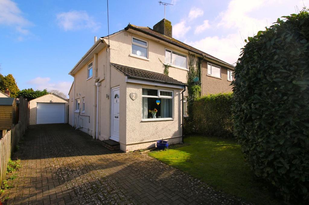 Spacious three bedroom family home situated within a quiet culdesac