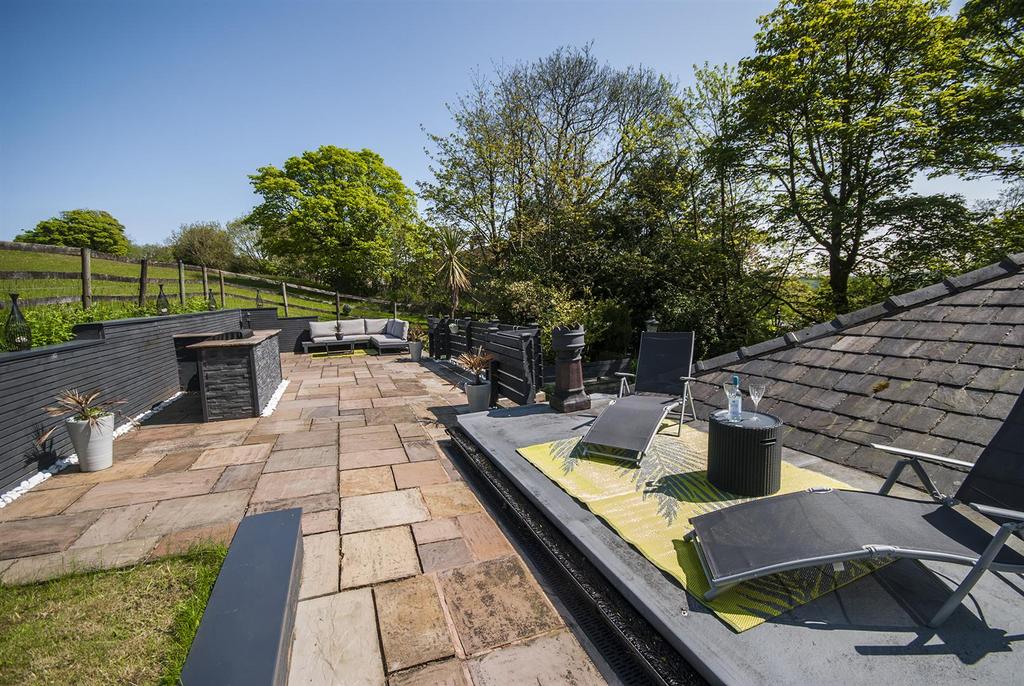 Rear & Garden