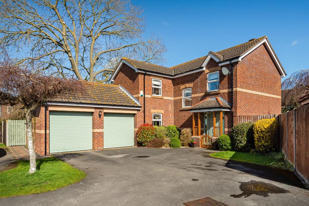 Sellers Drive, Leconfield, Beverley 4 bed detached house for sale £