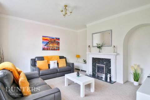 7 The Croft, Oldham, OL8 3AL