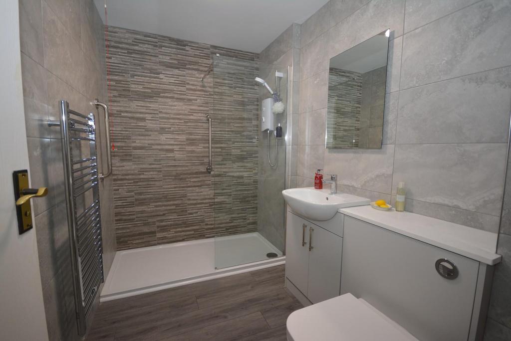 Shower room.jpg