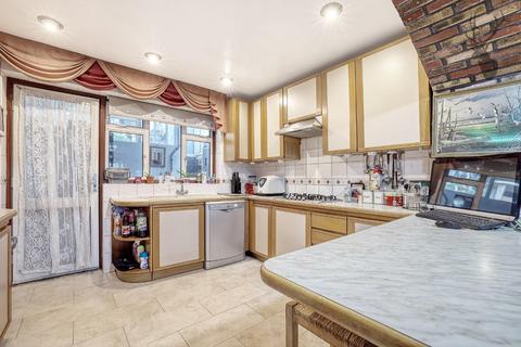 66 Sewardstone Gardens, London, E4 7QE