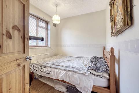 66 Sewardstone Gardens, London, E4 7QE