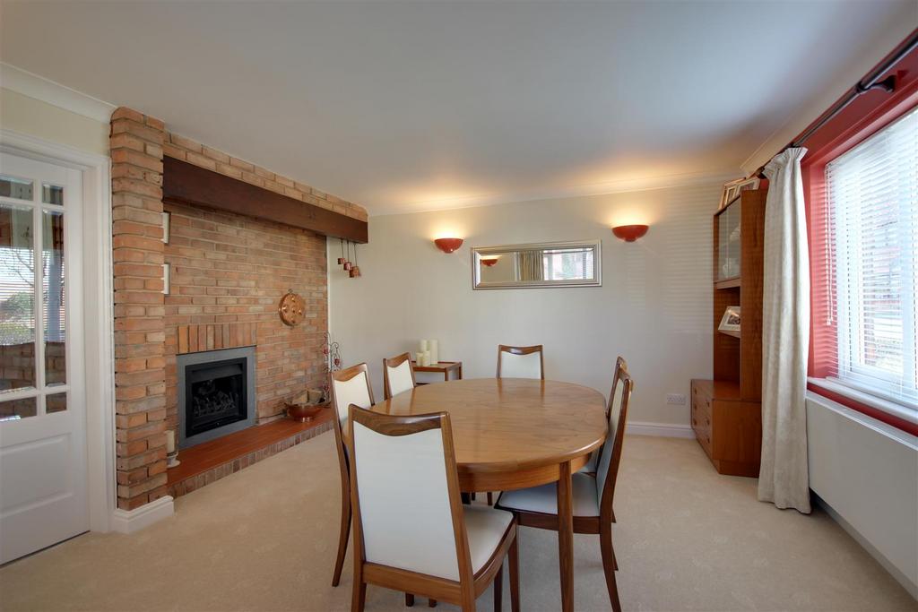 Dining/Sitting Room
