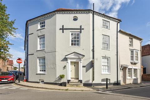 3 bedroom house for sale, Tarrant Street, Arundel