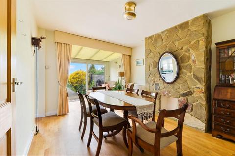 107 Chadacre Road, Epsom, KT17 2HJ