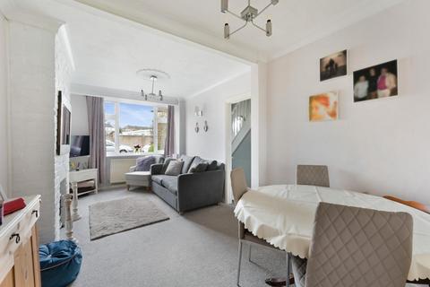 4 Conrad Drive, Worcester Park, KT4 8PP