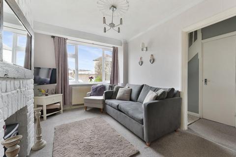 4 Conrad Drive, Worcester Park, KT4 8PP