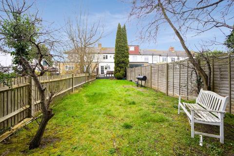 4 Conrad Drive, Worcester Park, KT4 8PP