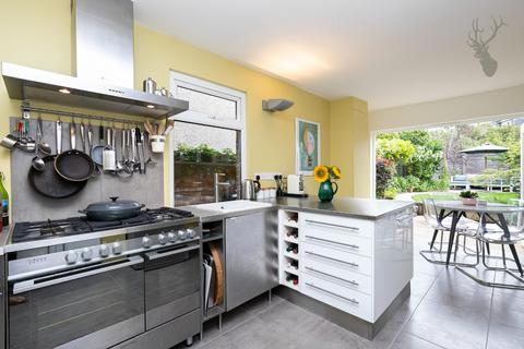 6 Connaught Road, Chingford, London, E4 7DL