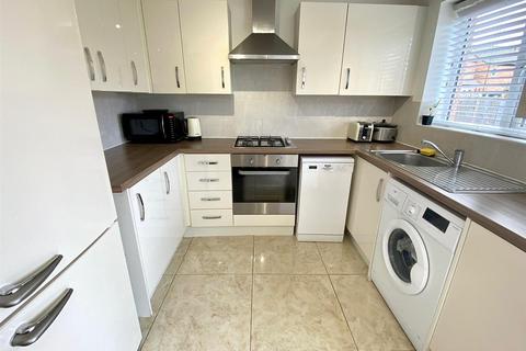 36 Calder Close, Mirfield, WF14 8JG