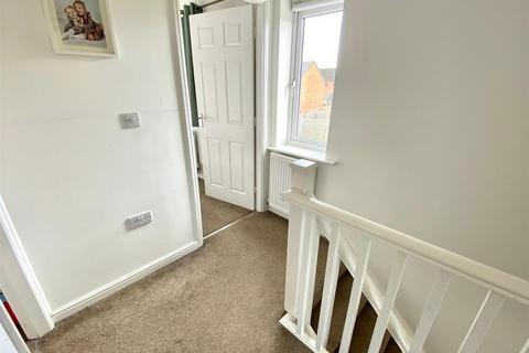 36 Calder Close, Mirfield, WF14 8JG