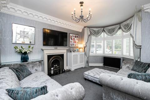 5 bedroom house for sale, The Green, Chingford E4