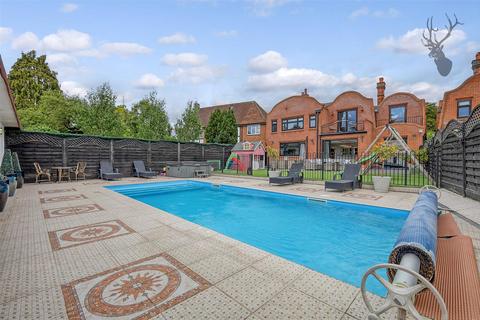 Summerdown The Green, London, E4 7ES