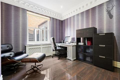 Summerdown The Green, London, E4 7ES