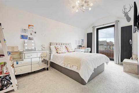 Summerdown The Green, London, E4 7ES