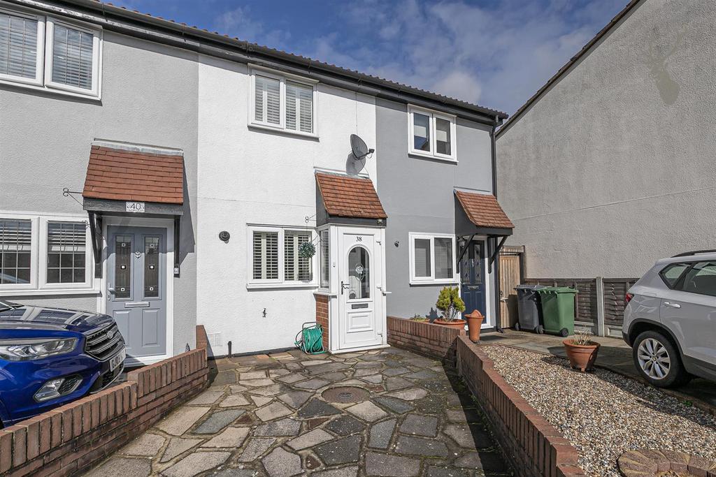 Mapleton Road, Chingford E4 2 bed house £375,000
