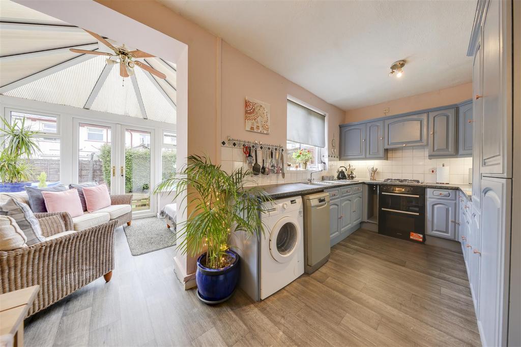 Mayfield Avenue, Haslingden, Rossendale 3 bed semidetached house for