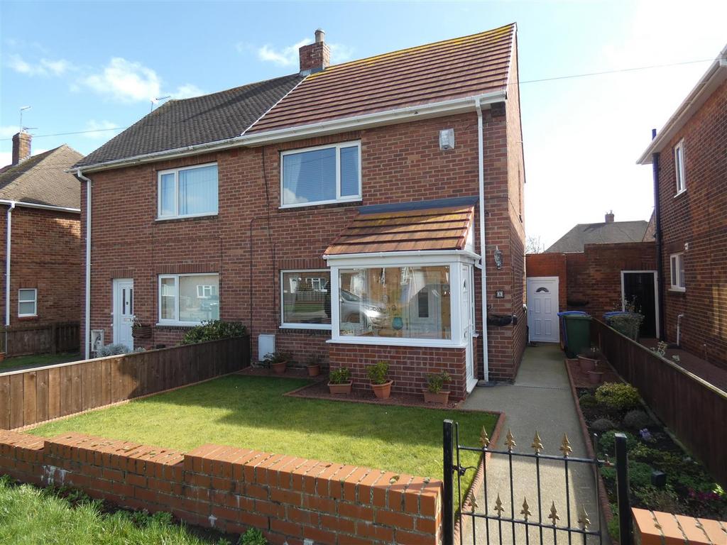 Glanton Avenue, Seaton Delaval, Whitley Bay 2 bed semidetached house