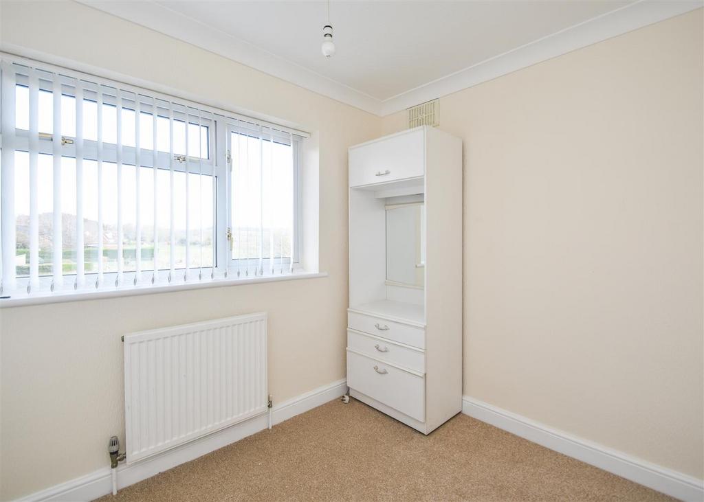 26 Danford Heath - Bedroom 3.jpg