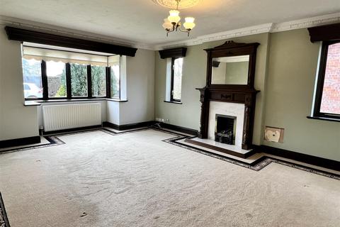 5 bedroom detached bungalow for sale - The Orchards, Market Weighton