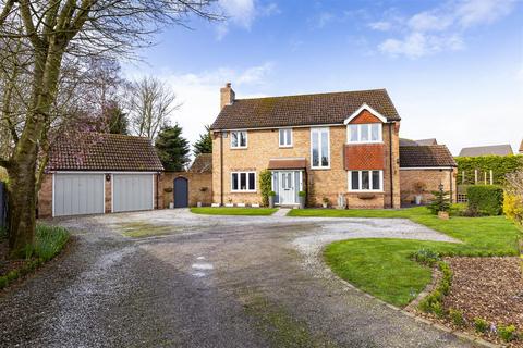 4 bedroom detached house for sale - Sweep Close, Market Weighton, York