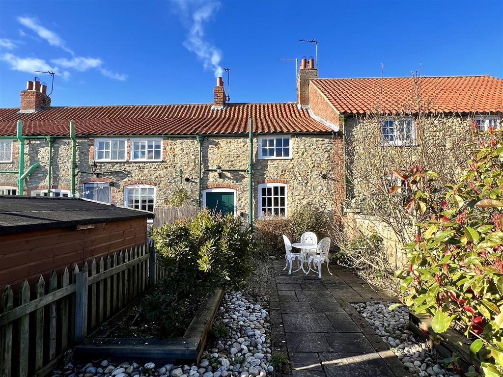 Low Street, Sancton, York 2 bed cottage for sale £185,000