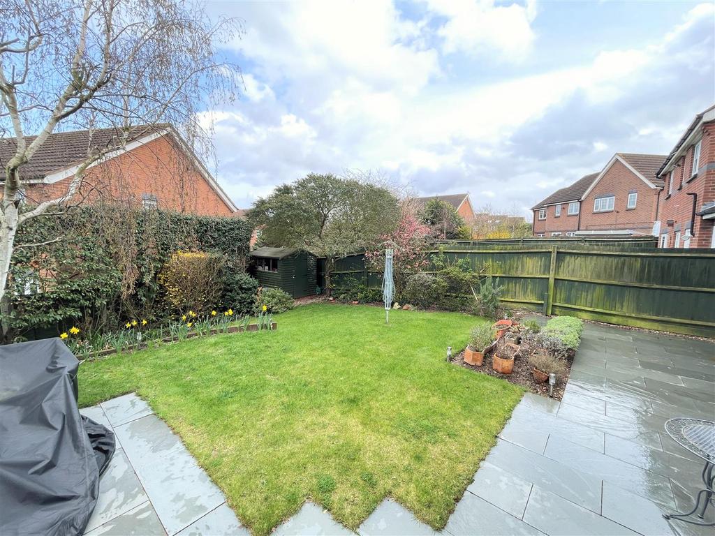 Mill Hill Road, Bingham, Nottingham 3 bed detached house £360,000