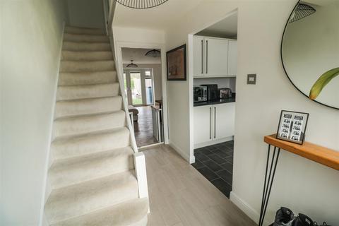 20 Bynghams, Harlow, CM19 5NR