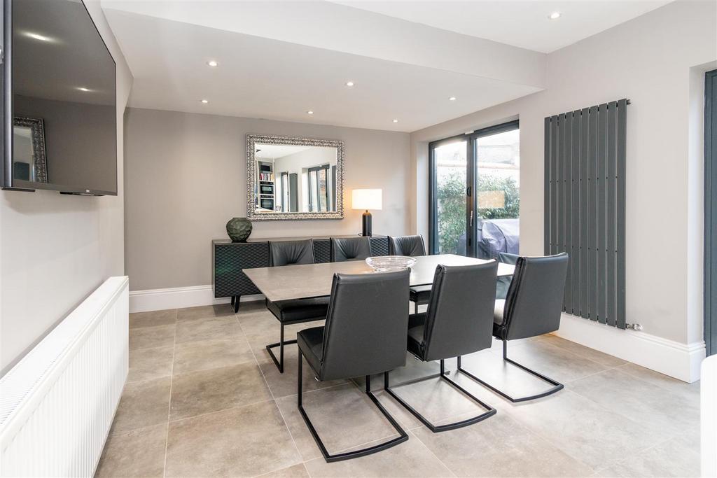 Dining Area Aspect 2