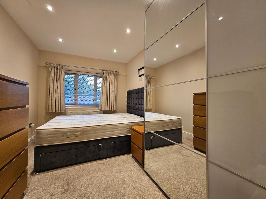 Family Room / Bedroom 5