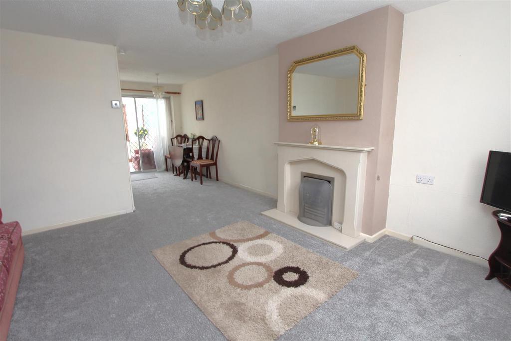 St. Clements Road, Keynsham, Bristol 3 bed house £290,000