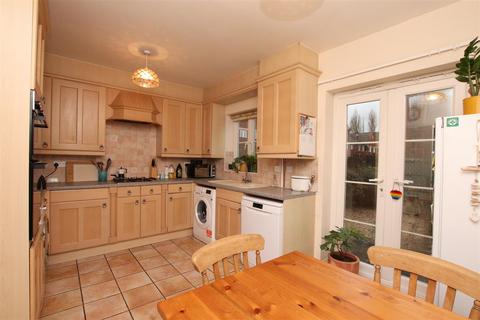 116 Gras Lawn, Exeter, EX2 4SA