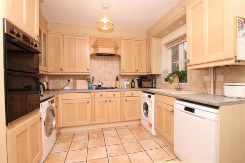116 Gras Lawn, Exeter, EX2 4SA