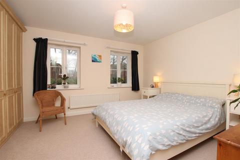 116 Gras Lawn, Exeter, EX2 4SA