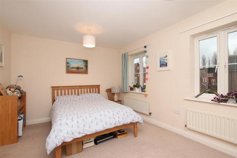 116 Gras Lawn, Exeter, EX2 4SA
