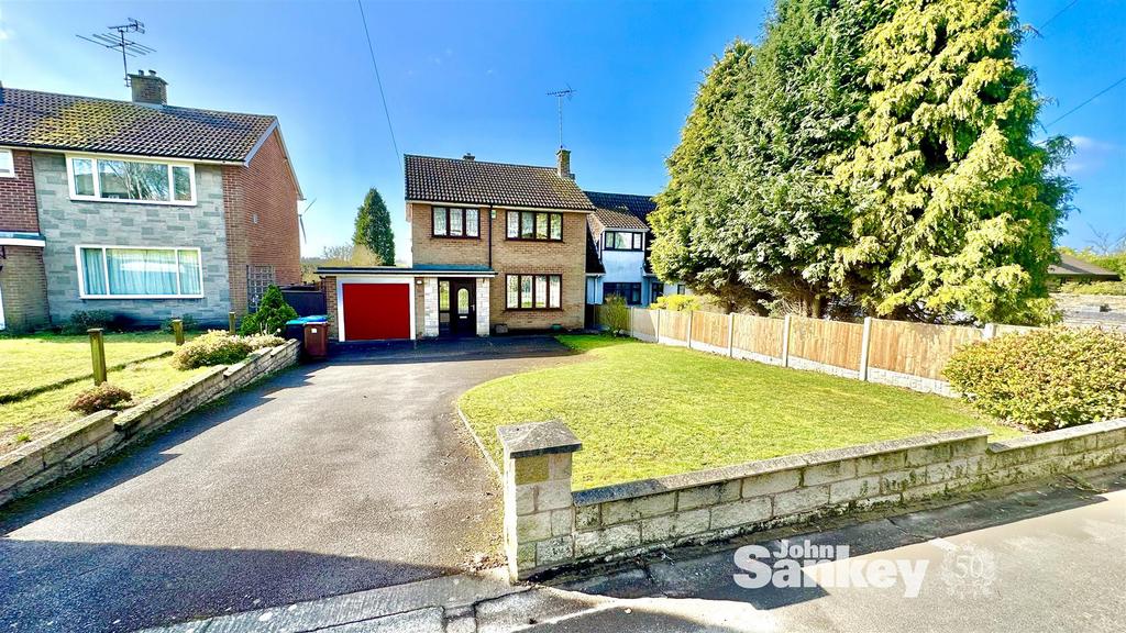 Southwell Road East, Rainworth, Mansfield 3 bed detached house for sale